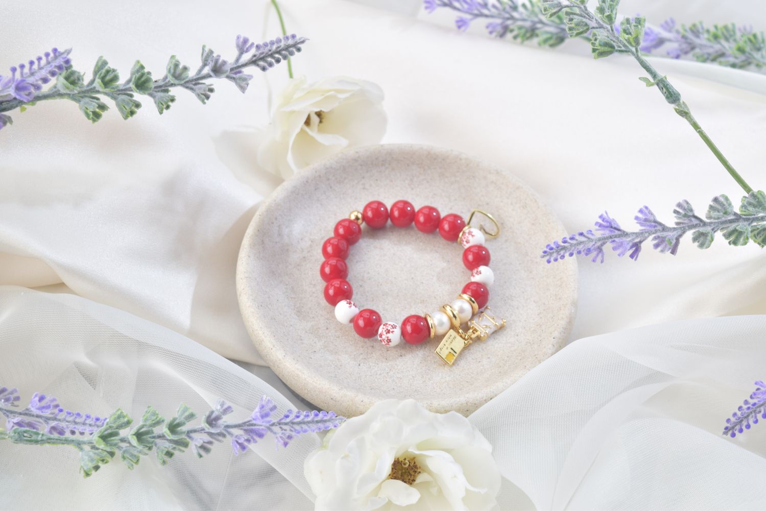 Travel Red