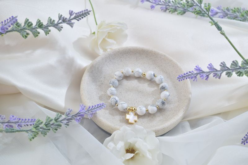 Pulsera de Mármol y Cruz