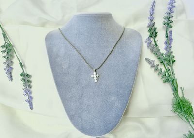 Cadena Cruz de Perlas