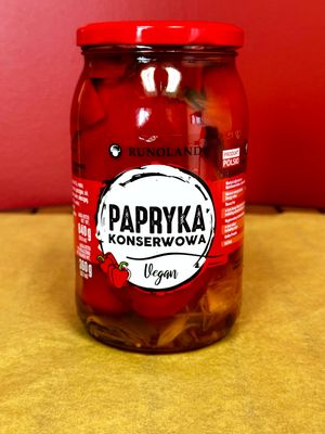 Runoland Papryka 840g  Pickled whole Red Peppers with Paprika