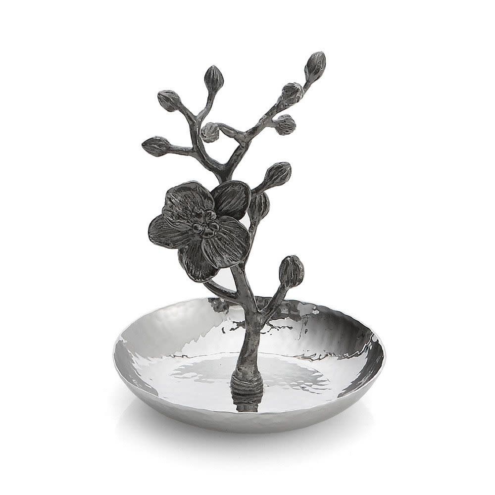 Black Orchid Ring Catch