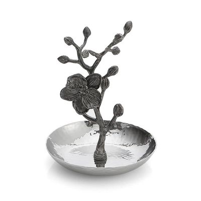 Black Orchid Ring Catch