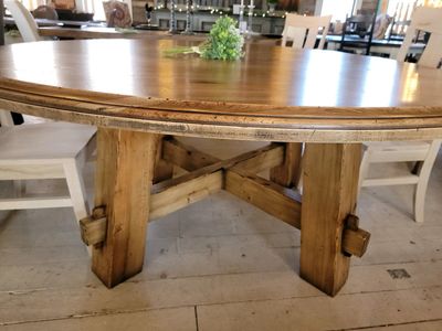 Round Table (Sample Product)