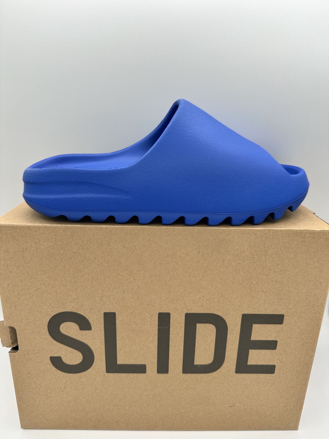 Adidas Yeezy Slide - Azure