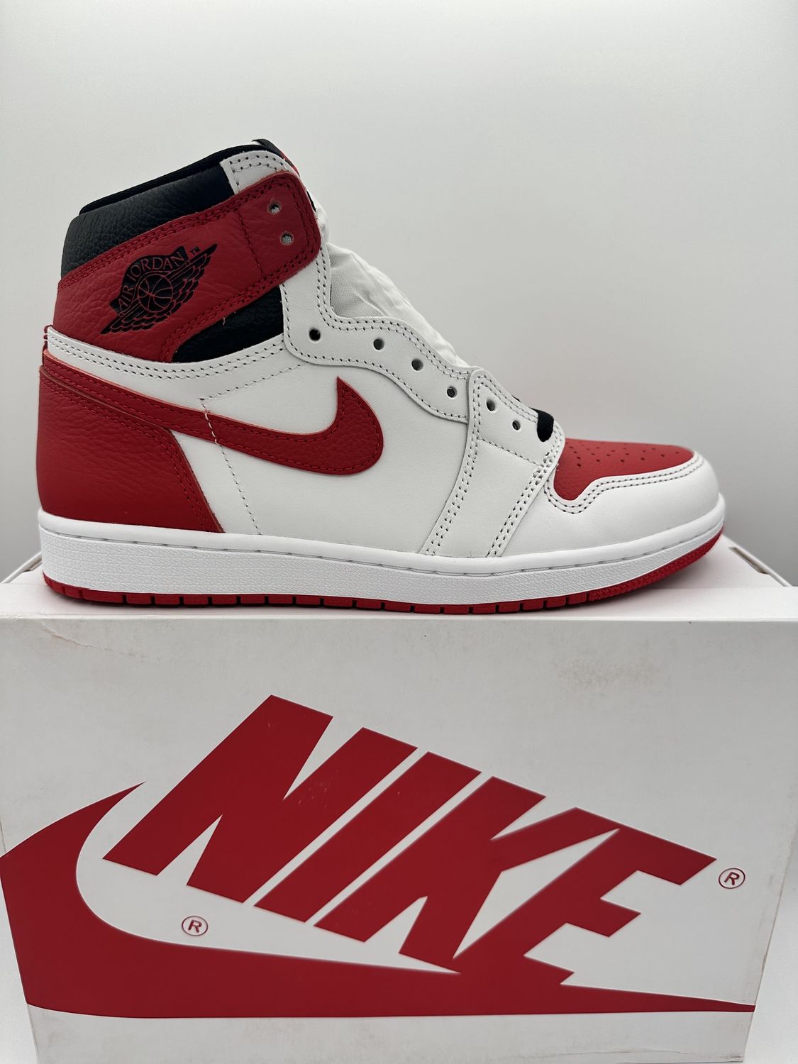 Jordan 1 High - Heritage Red