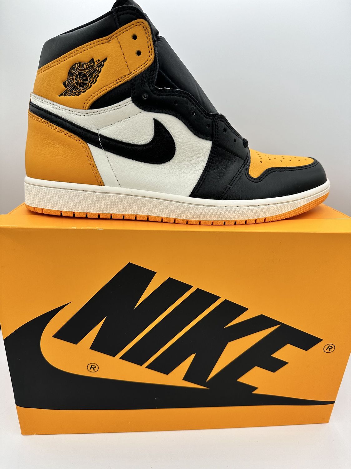 Jordan 1 High - Taxi