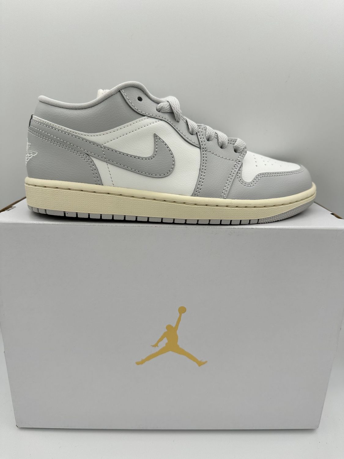 Jordan 1 Low - Coconut Milk Neutral Grey (Women&#39;s)