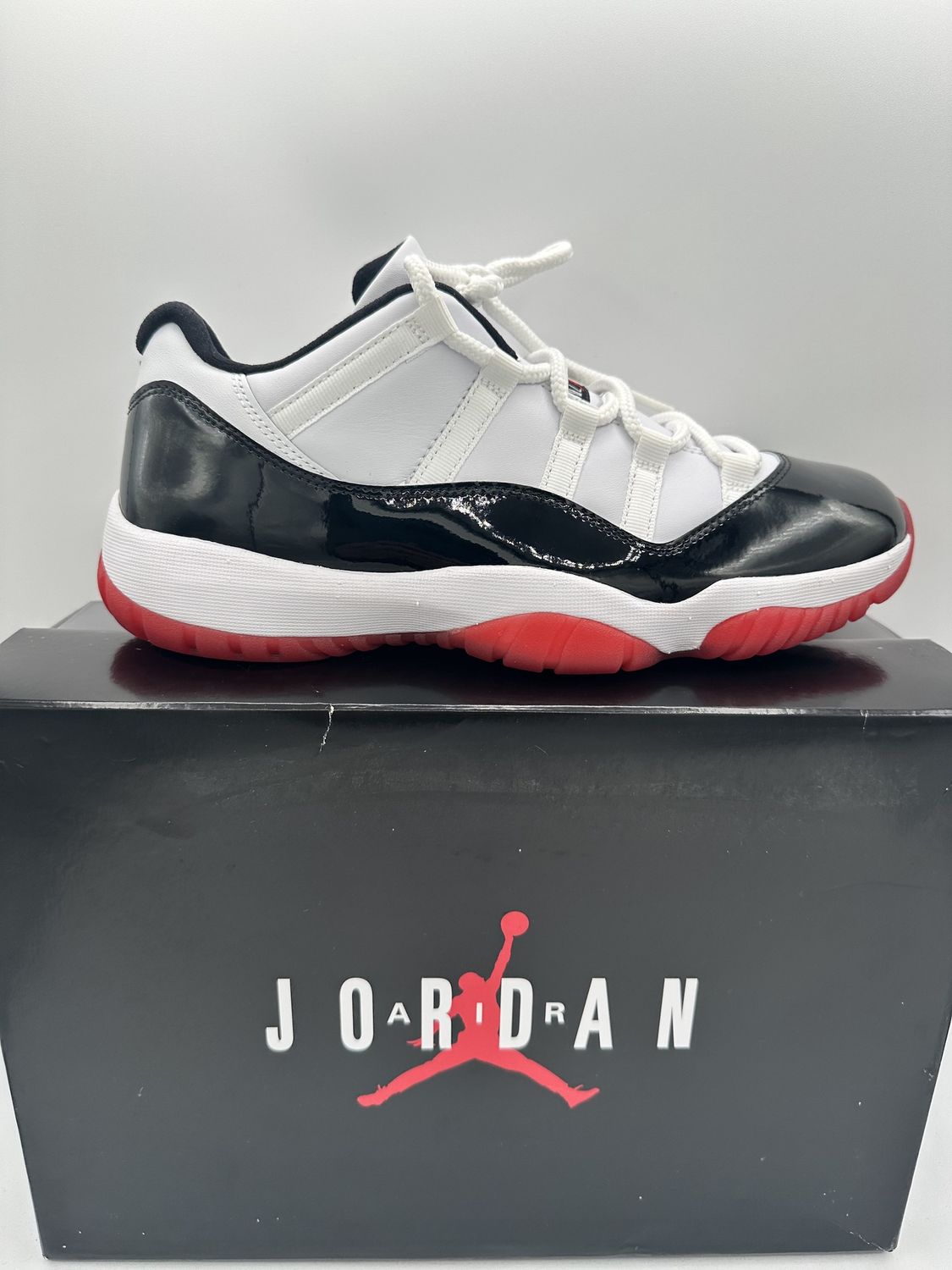Jordan 11 Low - Concord Bred