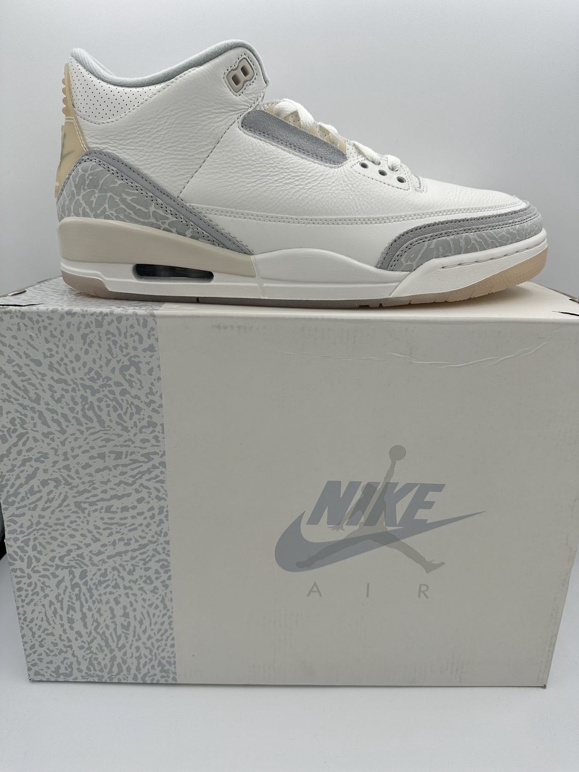 Jordan 3 - Craft Ivory