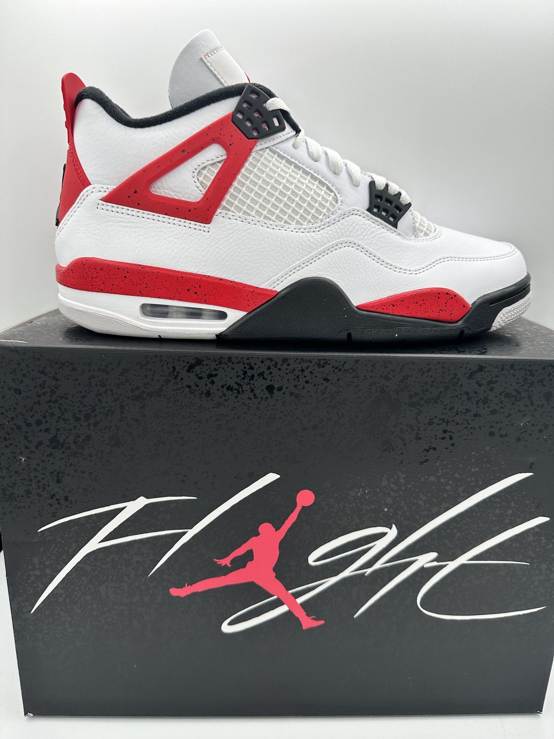 Jordan 4 - Red Cement