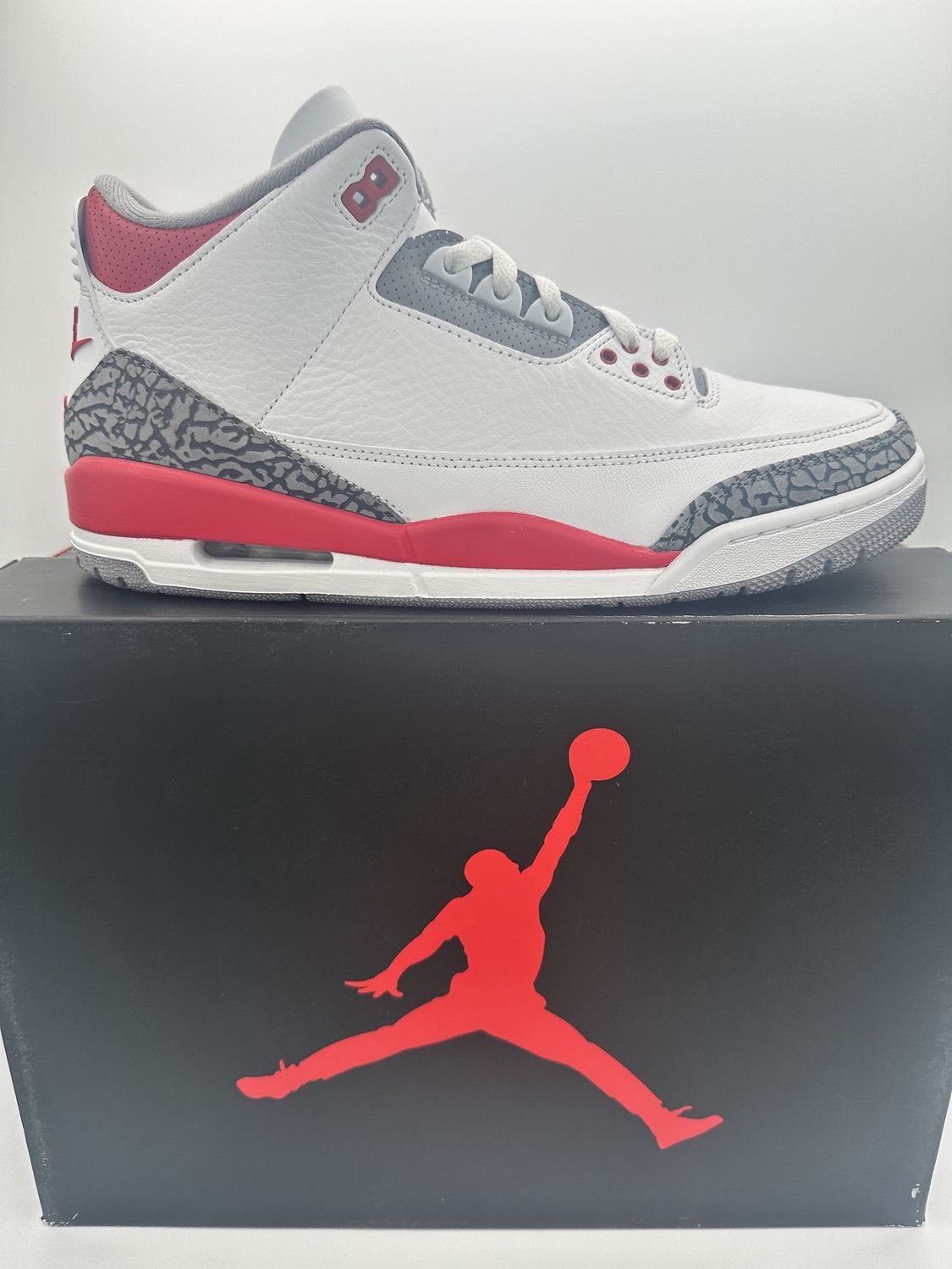 Jordan 3 - Fire Red