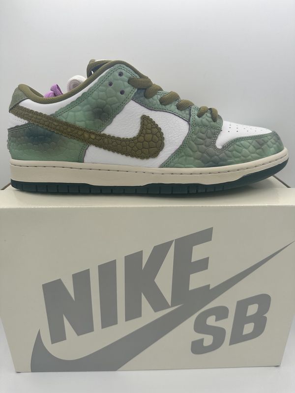 Nike SB Dunk Low - AS Chameleon