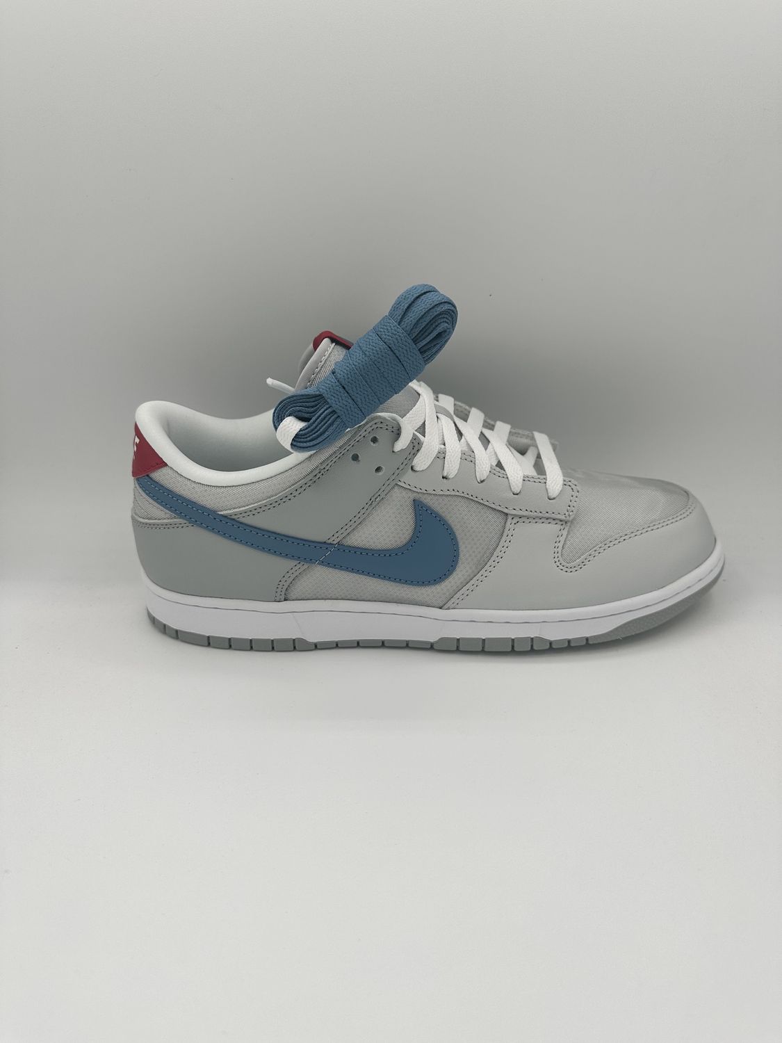 Nike Dunk Low - Silver Surfer (No Box)