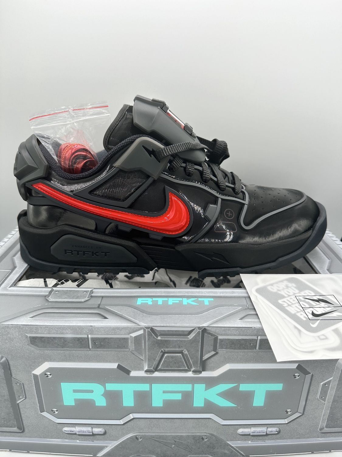 Nike Dunk Genesis Low - RTFKT Clone X