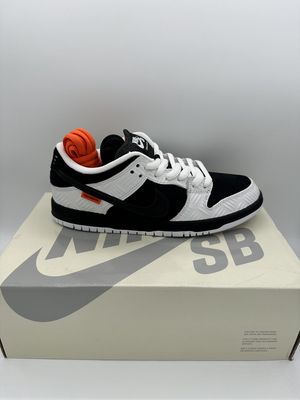 Nike SB Dunk Low - Tightbooth