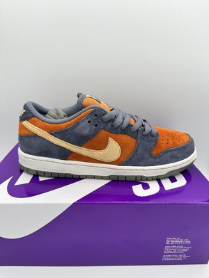 Nike SB Dunk Low - Light Carbon Monarch