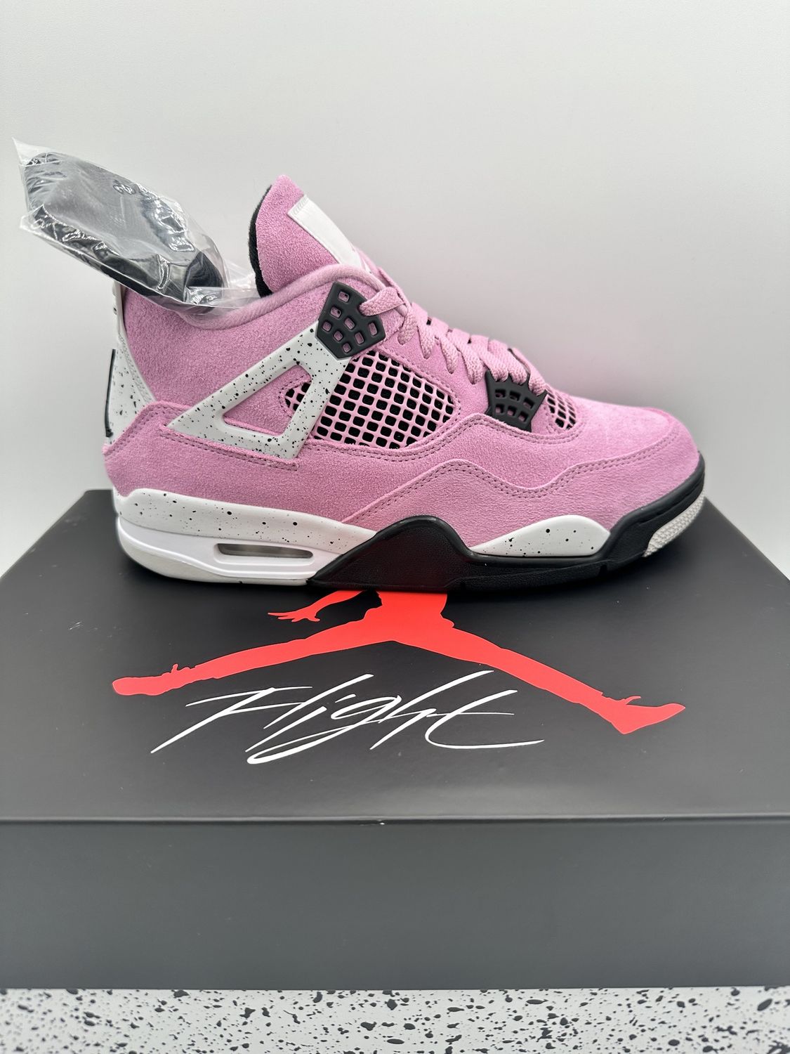 Jordan 4 - Orchid (Women&#39;s)