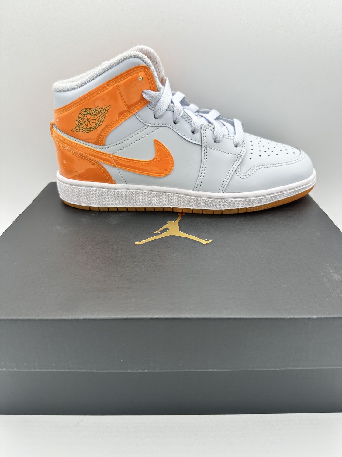Jordan 1 Mid - Gatorade Pack Orange (GS)