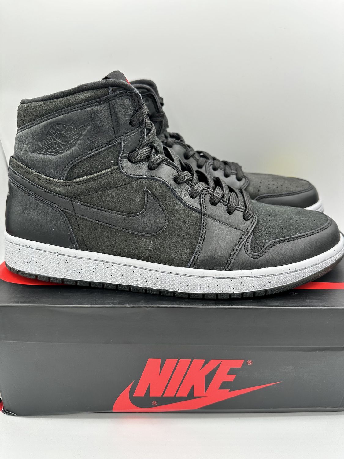 Jordan 1 High - NYC (USED)