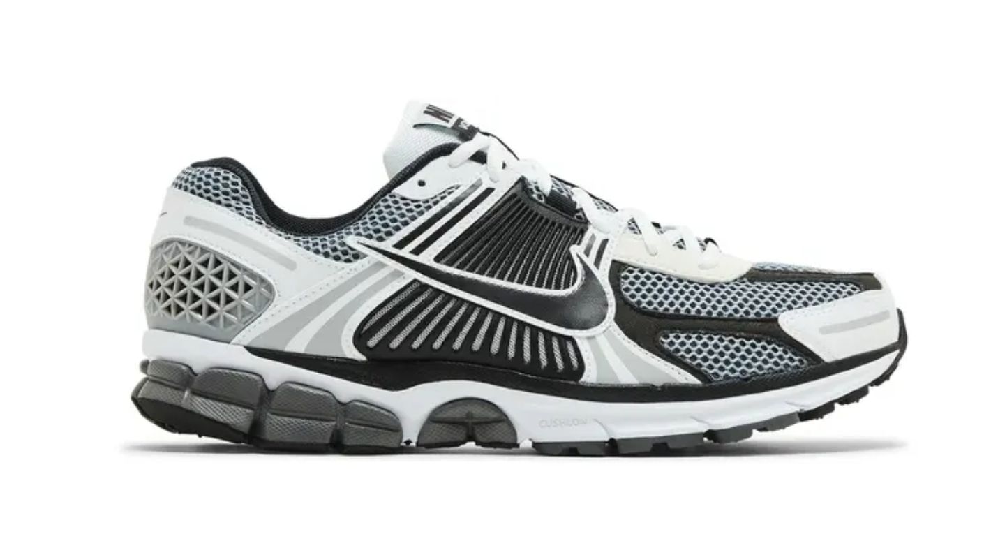 Nike Vomero 5 - Dark Grey Black White