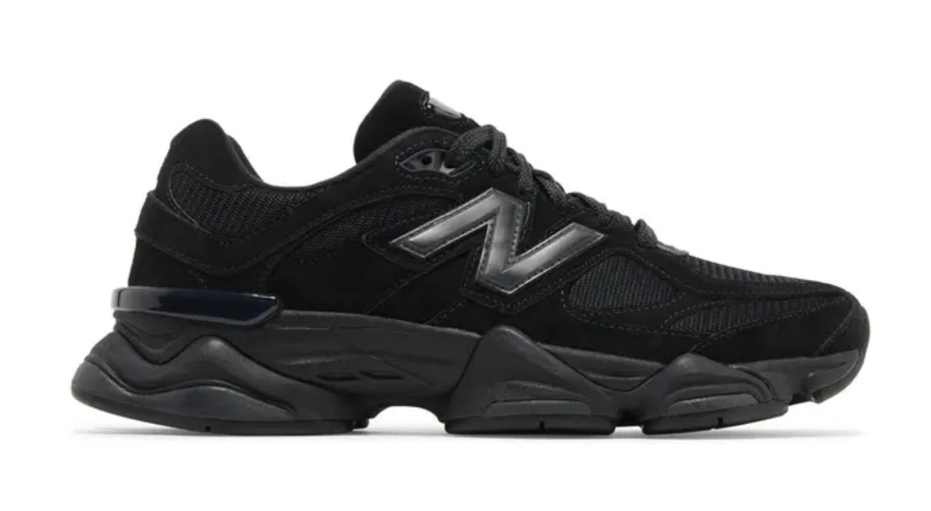 New Balance 9060 - Triple Black