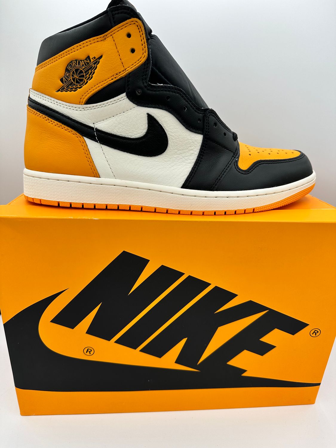Jordan 1 High - Taxi