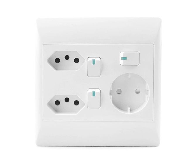 S-TEC Wall Socket 3L+2Euro+1Schuko 4X4
