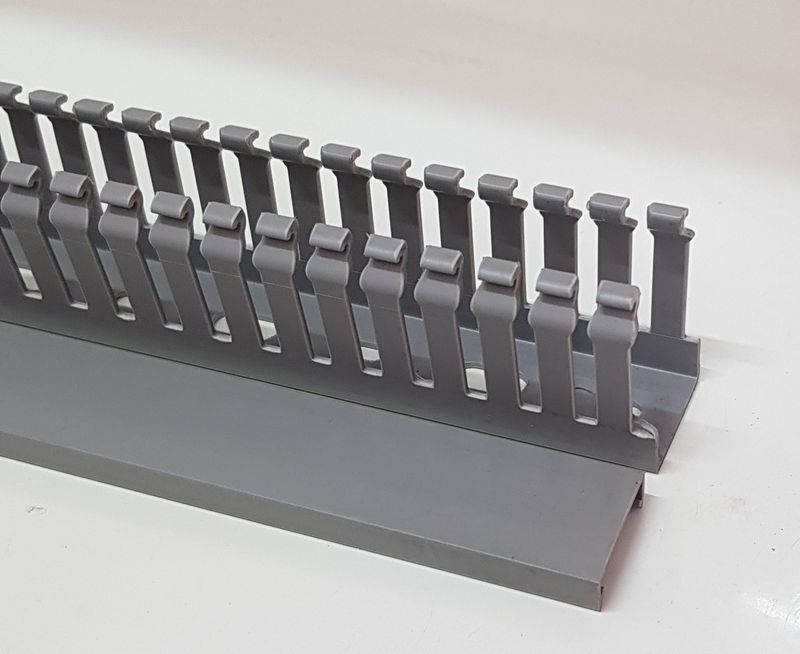Narrow Slot 25W x 80H x 2000 Trunking