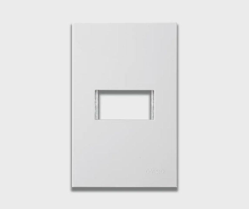 Matrix 1Lever Grid Plate 4x2 White Small