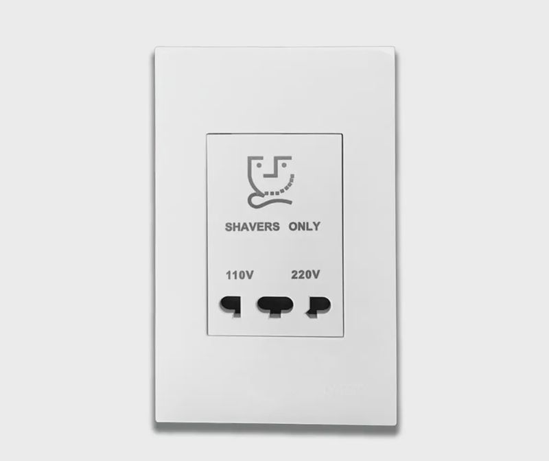 Matrix Shaver Socket 4X2 White Comp