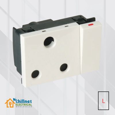 Matrix 16A Single SSO Module Horiz White Large