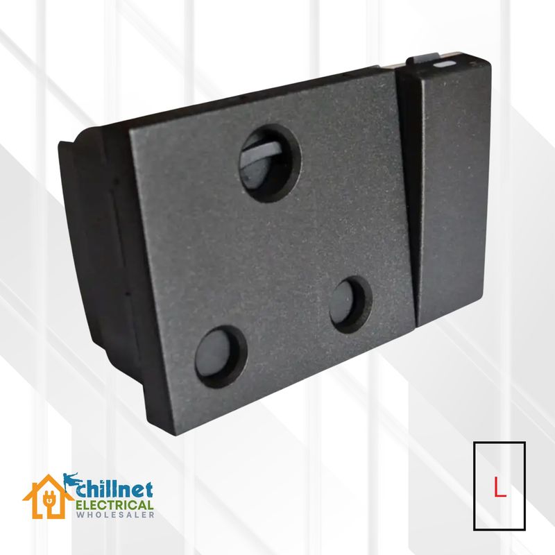 Matrix 16A Single SSO Horiz Module Black Large
