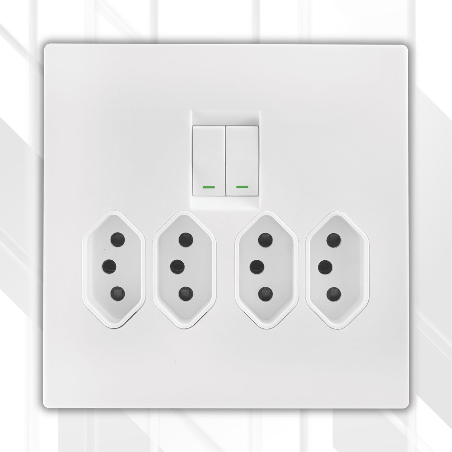 Crabtree TOPAZ Quattro Switched Socket 4x4, Colour: White