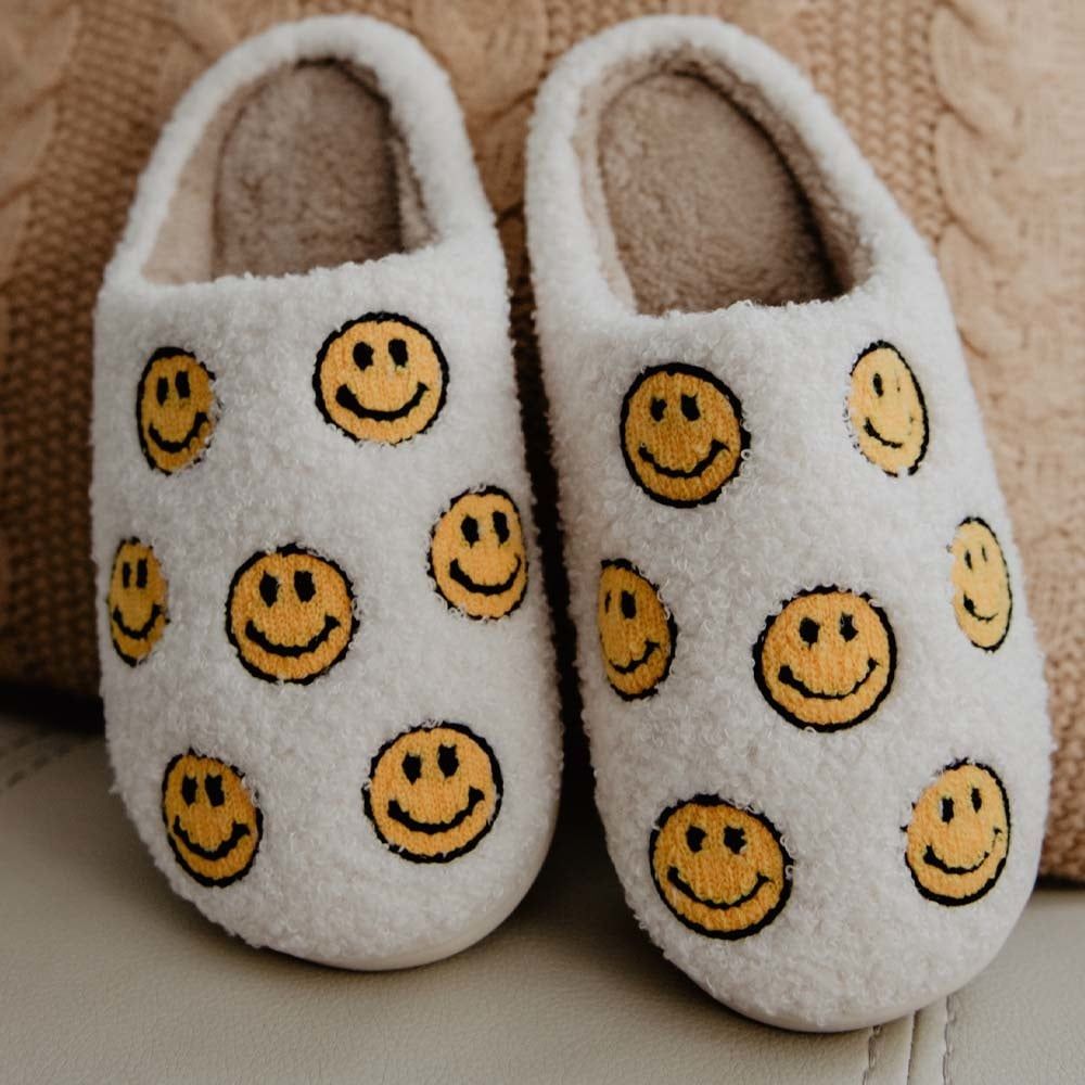 Katydid Happy All Over Sherpa Slippers White, Size: S/M (Women&#39;s 6-7)