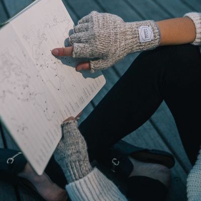 Upstate Stock Fingerless Oatmeal with Natural Deerskin