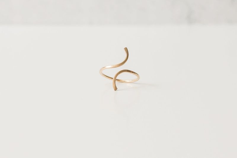 Aerlume Wave Ring