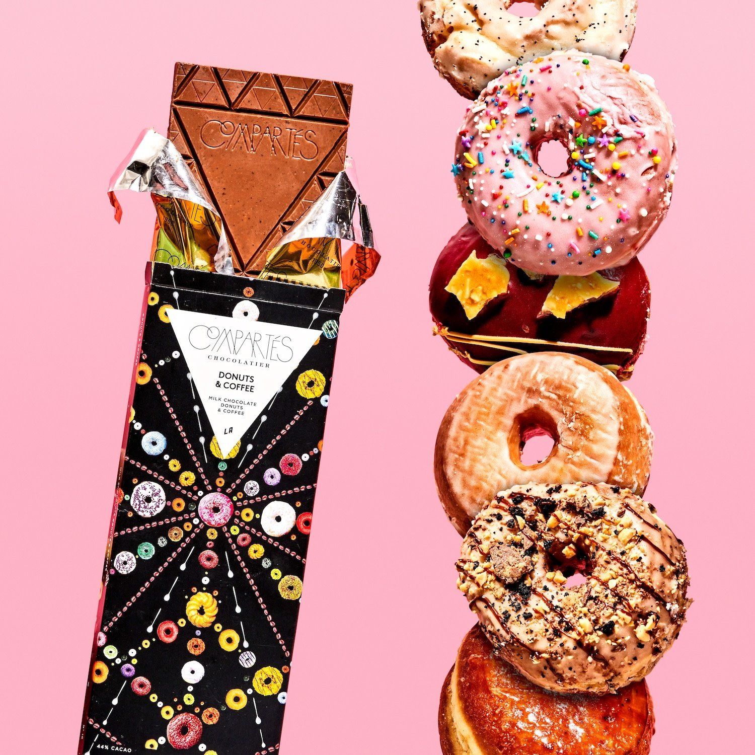 Compartes Donuts &amp; Coffee Milk Chocolate Bar