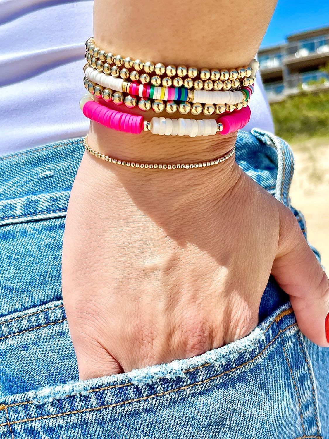 Rainbow Seychelles Bead Bracelet 6.5&quot;