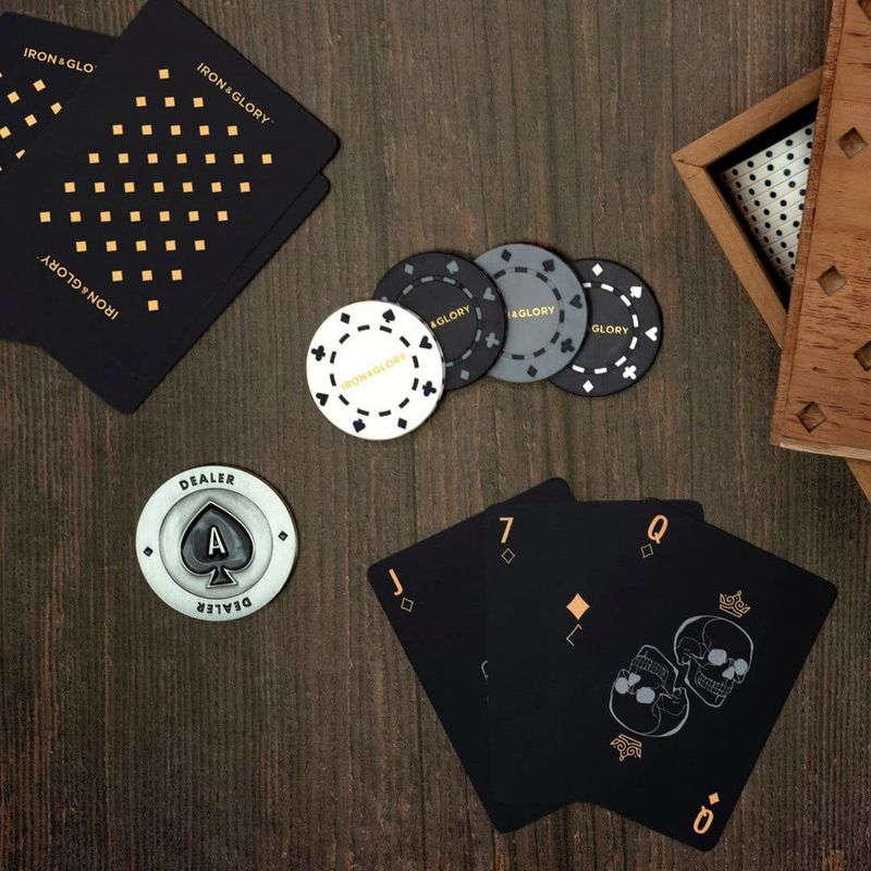 Iron &amp; Glory Dead Man&#39;s Hand Poker Set