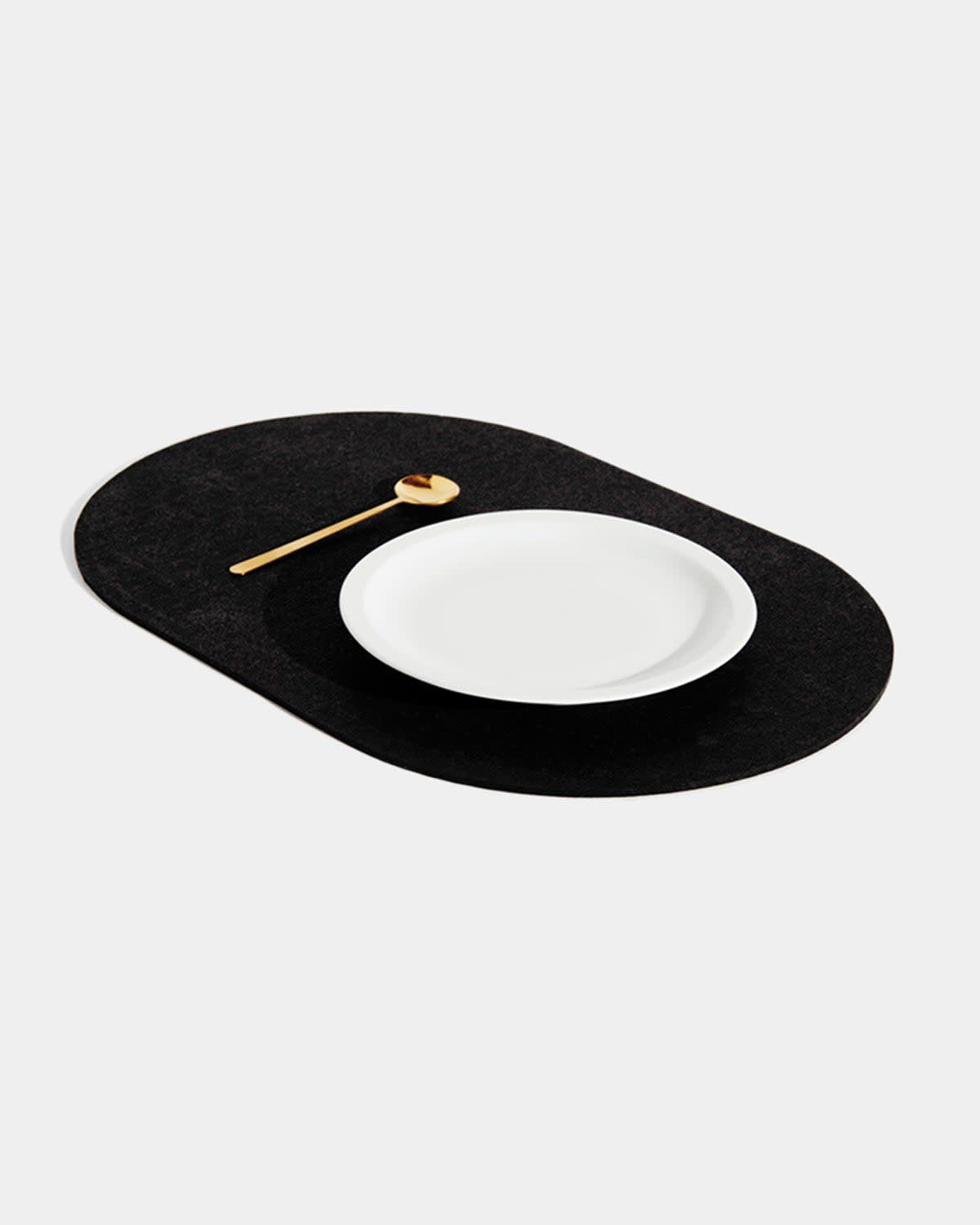 Slashed Objects Capsule Placemat Pure Black