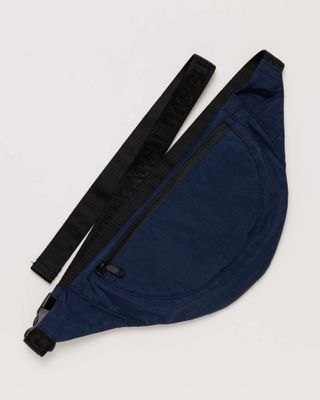 Baggu Crescent Fanny Pack Navy