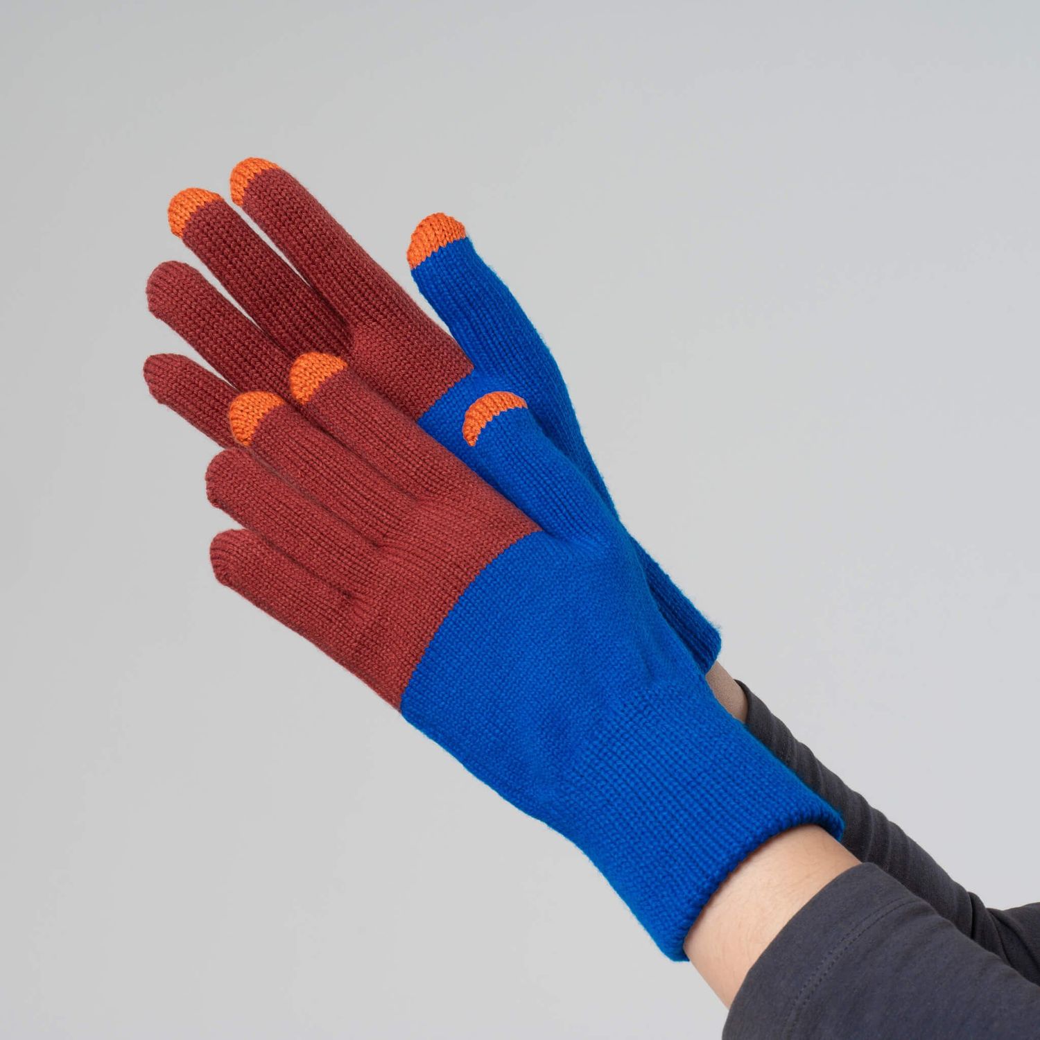 Verloop Colorblock Touchscreen Gloves Ruby Cobalt One Size Fits Most