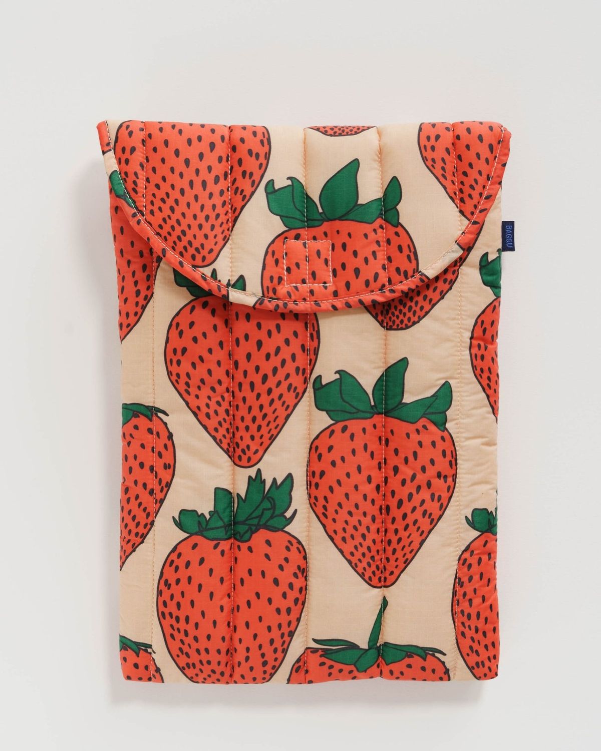 Baggu Puffy Laptop Sleeve  Strawberry 16&quot;