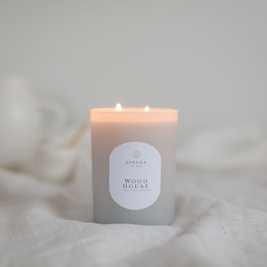 Classic Candle Wood House