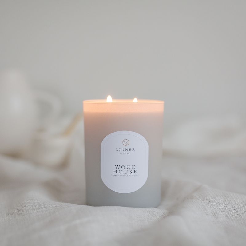Classic Candle Wood House
