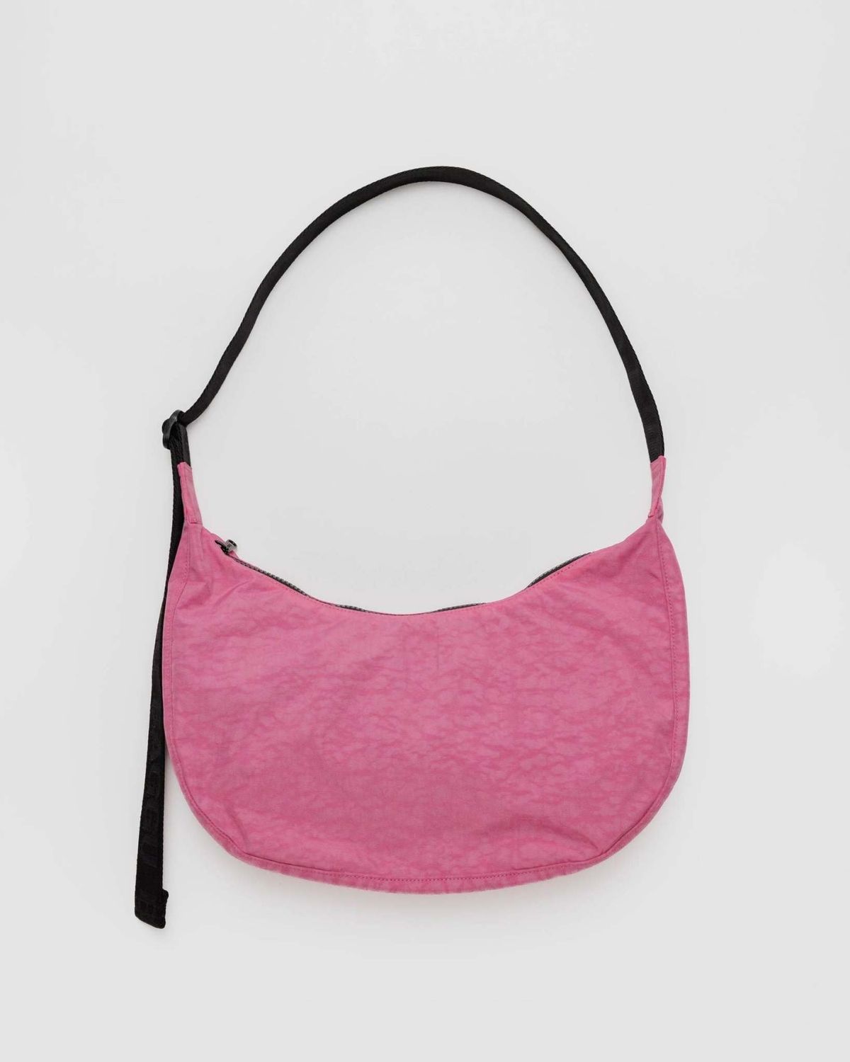 Baggu Medium 37.5&quot; Nylon Crescent Bag Azalea Pink