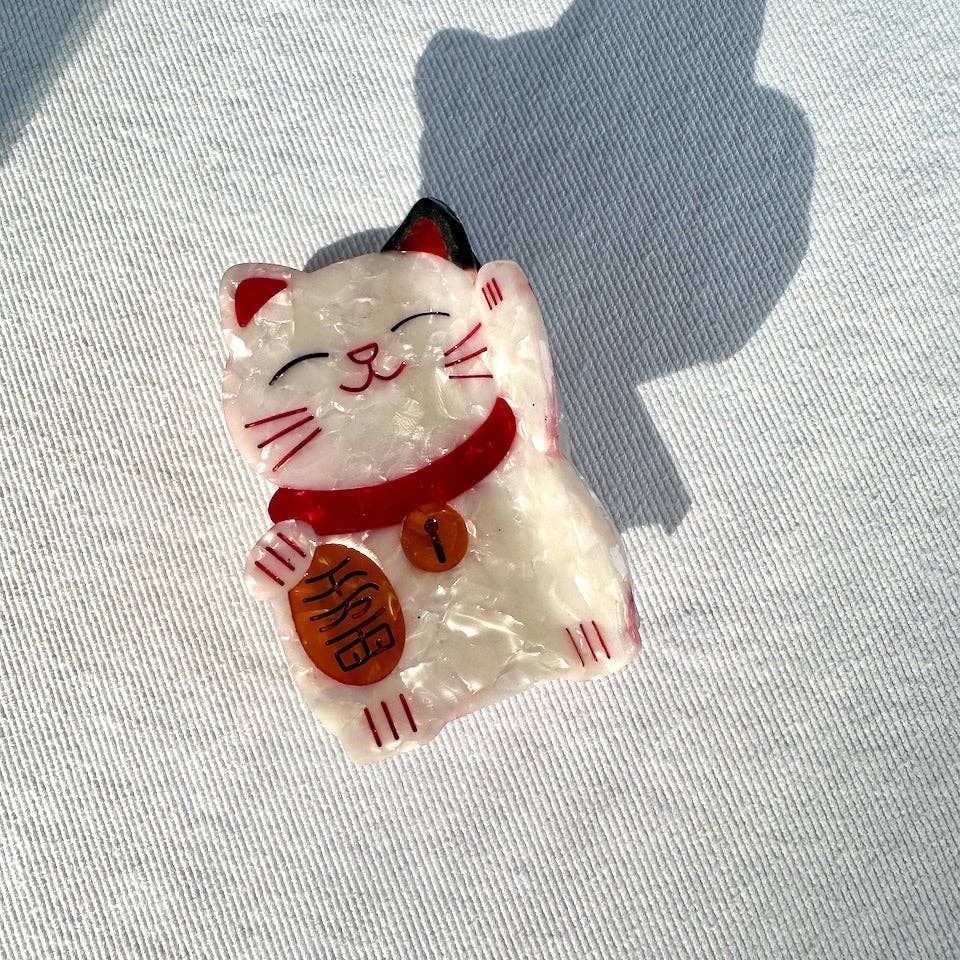 Solar Eclipse Lucky Cat Hair Claw