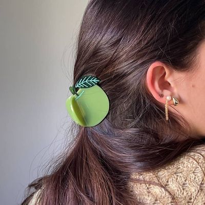 Jenny Lemons Apple Hair Claw
