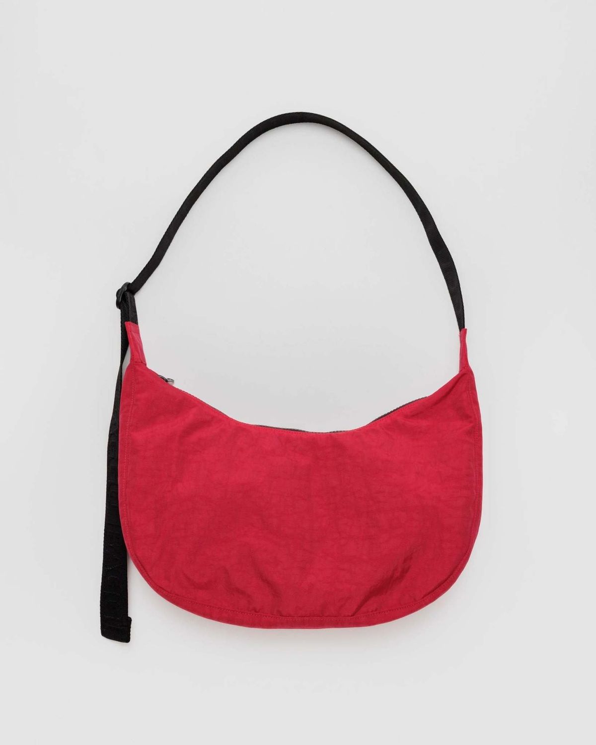 Baggu Medium 37.5&quot; Nylon Crescent Bag Candy Apple