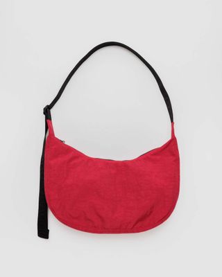Baggu Medium 37.5&quot; Nylon Crescent Bag Candy Apple
